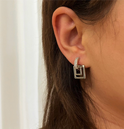 گوشواره نیمه نگین | نقره ایی | برند CM | برنج آبکاری رادیوم کیفیت درجه ۱