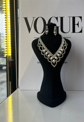 نیم ست جواهری(مجلسی) | مدل نگین مروارید | برنج آبکاری نقره | رادیوم مراقبتی