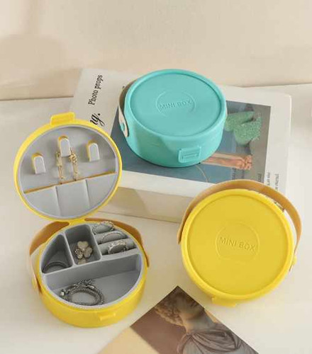 جعبه نظم دهنده زیورآلات | سیلیکونی ضد آب | قابل شستشو | دارای بند چرم | قفل فشاری