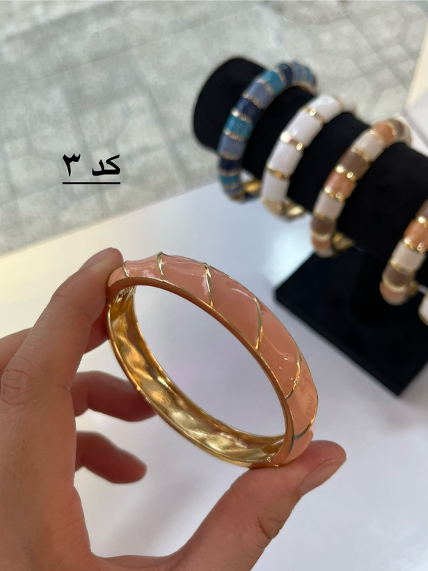 بنگل مینا کاری زنانه فری سایز ضد حساسیت