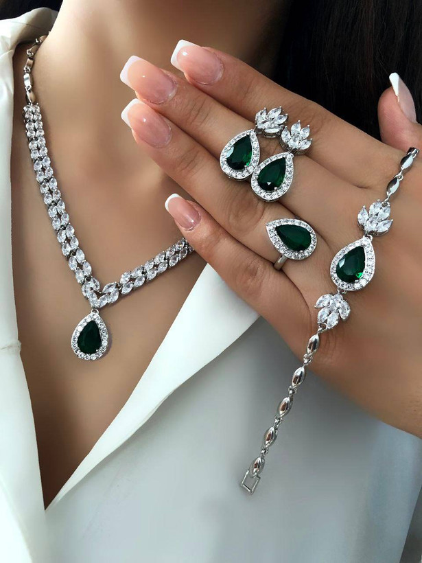 سرویس لوکس جواهری فول نگین اشکی سبز کیفیت درجه1 رنگ ثابت